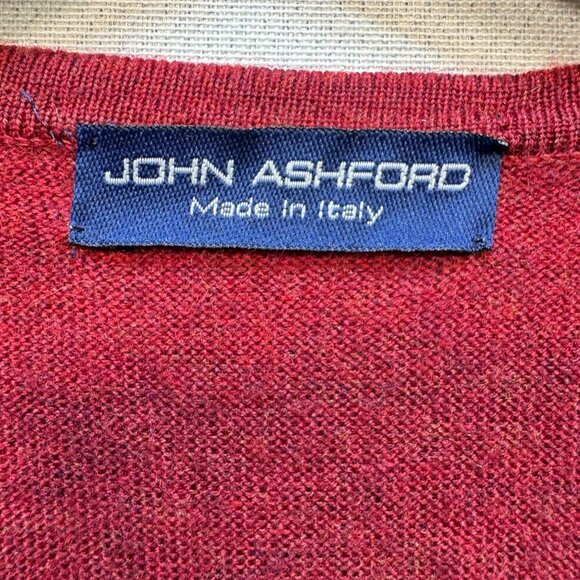 John Ashford Men's Extra Fine Merino Wool V Neck Sweater Vest Knit Sz L Burgundy - Picture 3 of 10